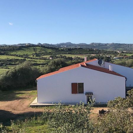 La Piana Holiday House Bassacutena 外观 照片