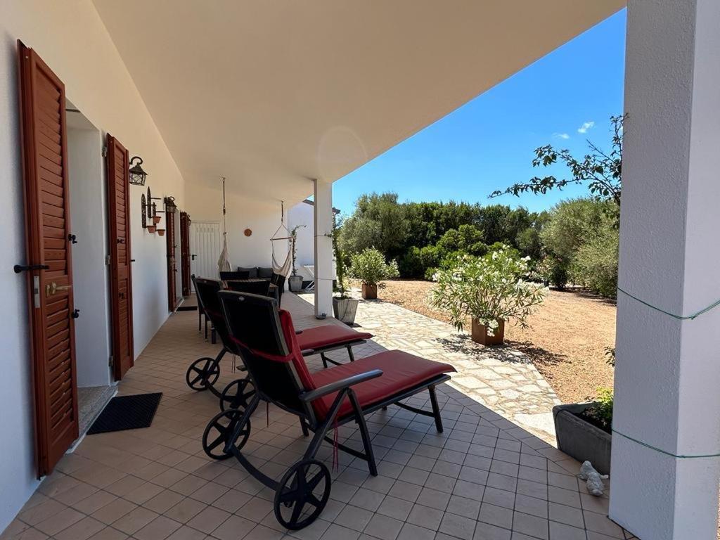 La Piana Holiday House Bassacutena 外观 照片