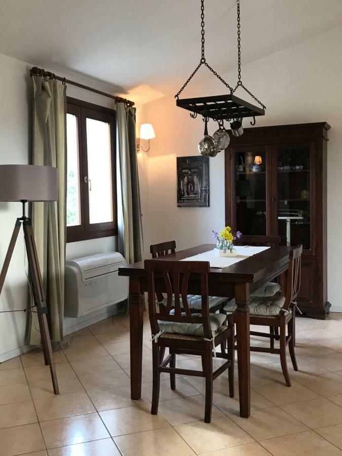 La Piana Holiday House Bassacutena 外观 照片